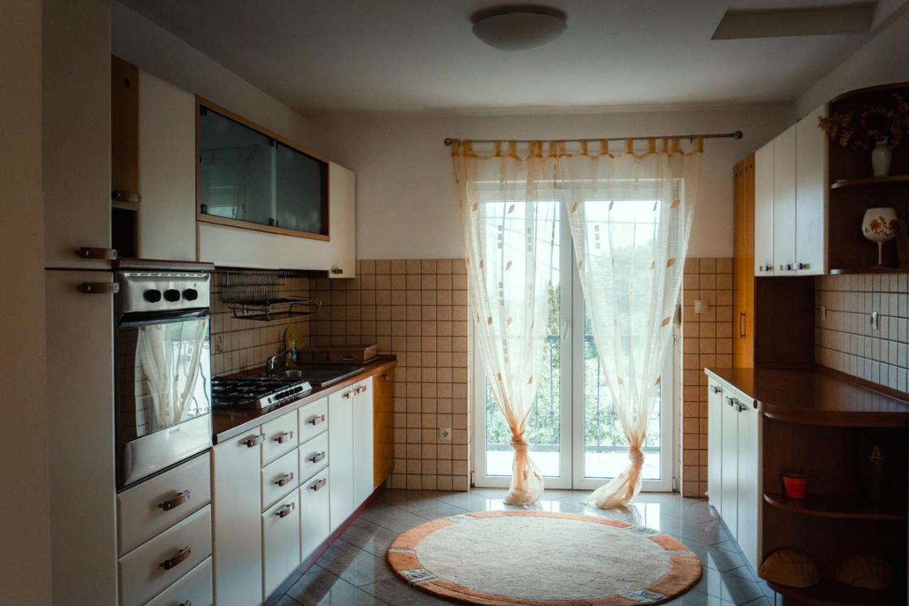 מוסטר Holiday Home Rozic - Villa With Private Seasonal Heated Pool מראה חיצוני תמונה