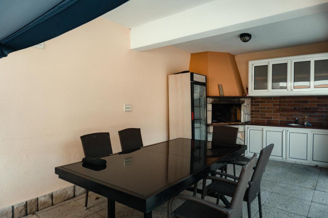 מוסטר Holiday Home Rozic - Villa With Private Seasonal Heated Pool מראה חיצוני תמונה