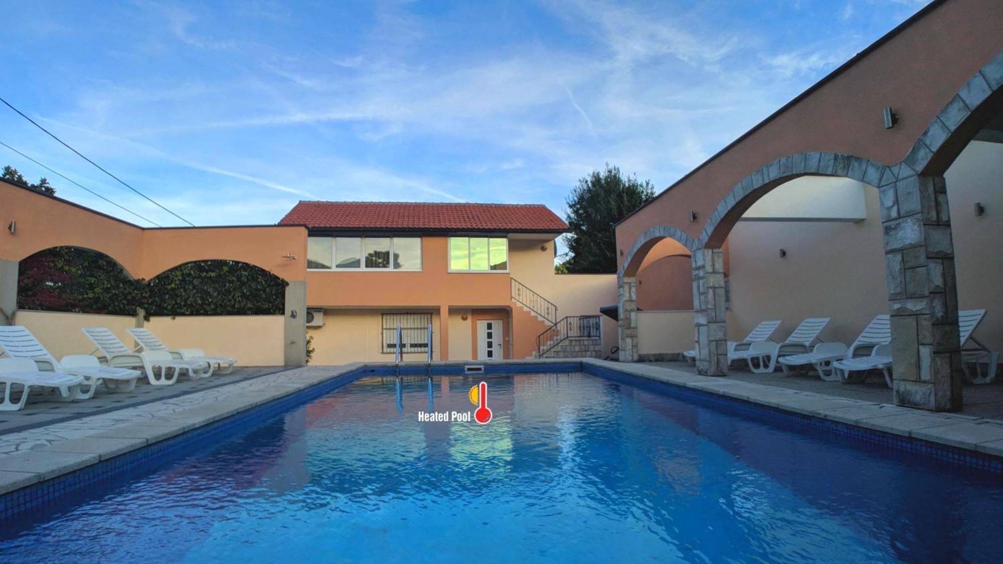 מוסטר Holiday Home Rozic - Villa With Private Seasonal Heated Pool מראה חיצוני תמונה